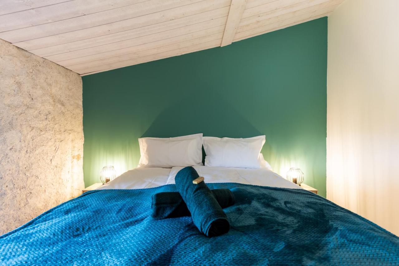 Bed and Breakfast Domaine Du Coq En Pat Augerolles Экстерьер фото